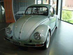 EL ULTIMO VOLKSWAGEN ESCARABAJO